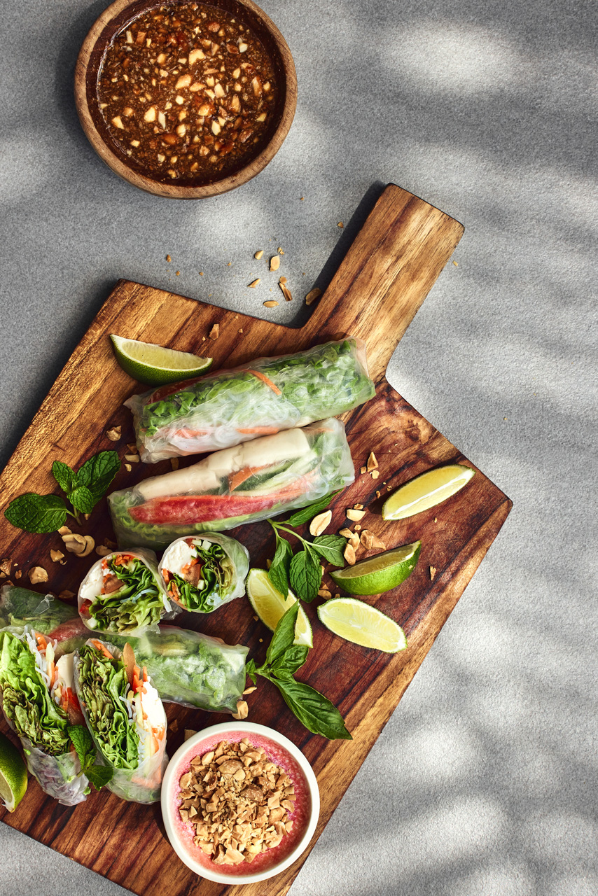 8家餐厅，5家酒吧