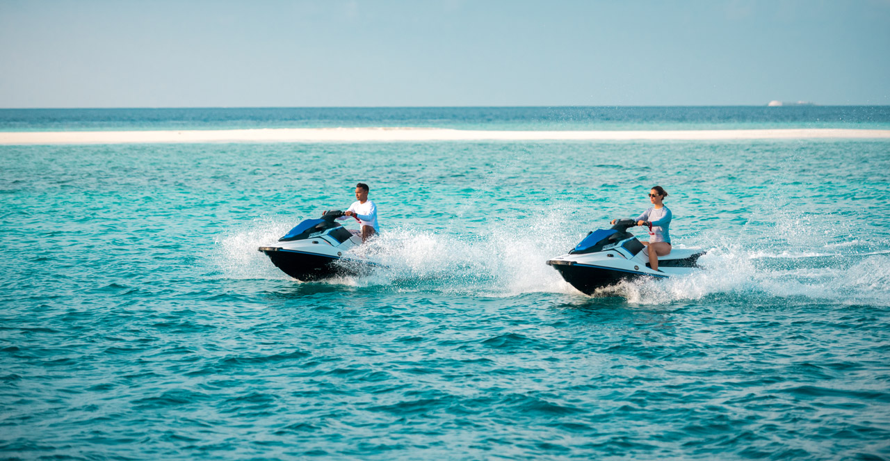 水上摩托艇的自由世界