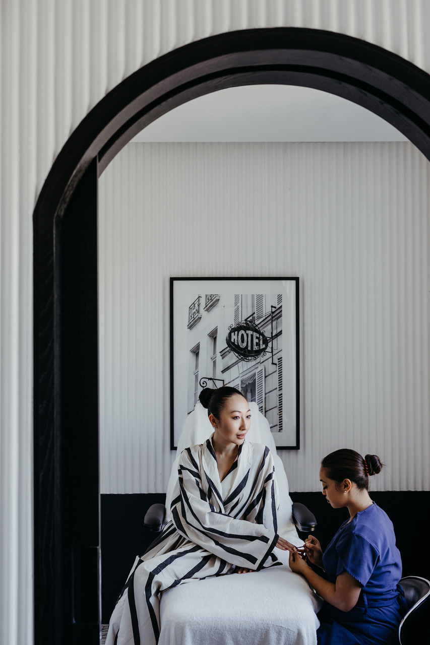 Bastien Gonzalez的美甲护理